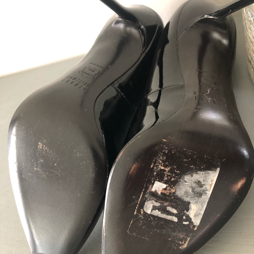 Stuart Weitzman - Picture 3 of 3